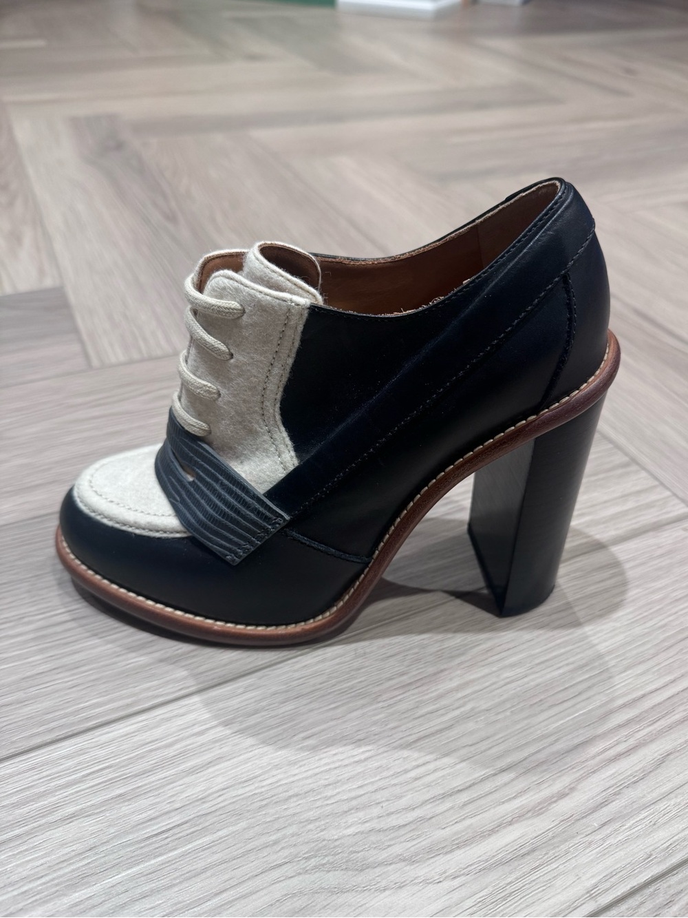 Chloe Black and Cream Two-Tone Block Heel Oxford